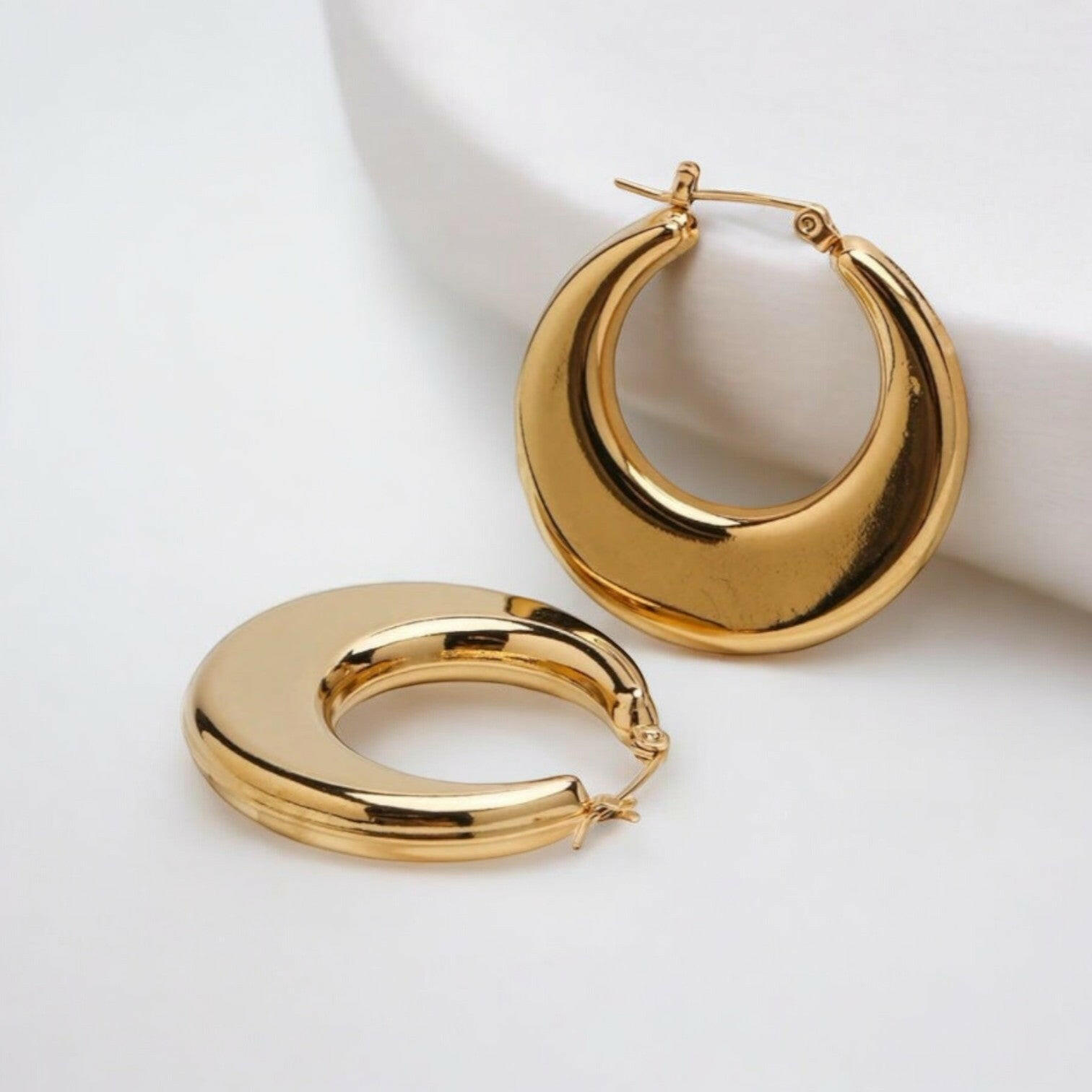 18K Gold Plating Crescent Moon Earrings