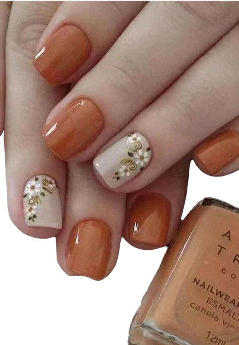 24 Pieces/Set Short Style Square Orange Fresh Small Flower Fake Nails