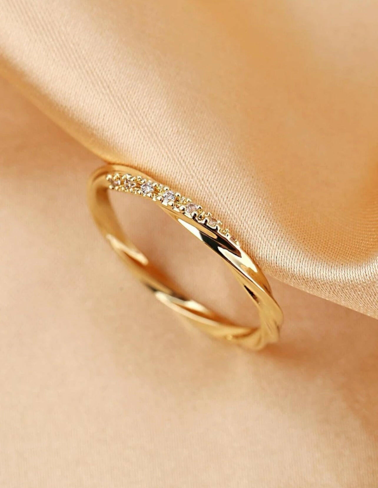 Cubic Zirconia Decor Twist Ring