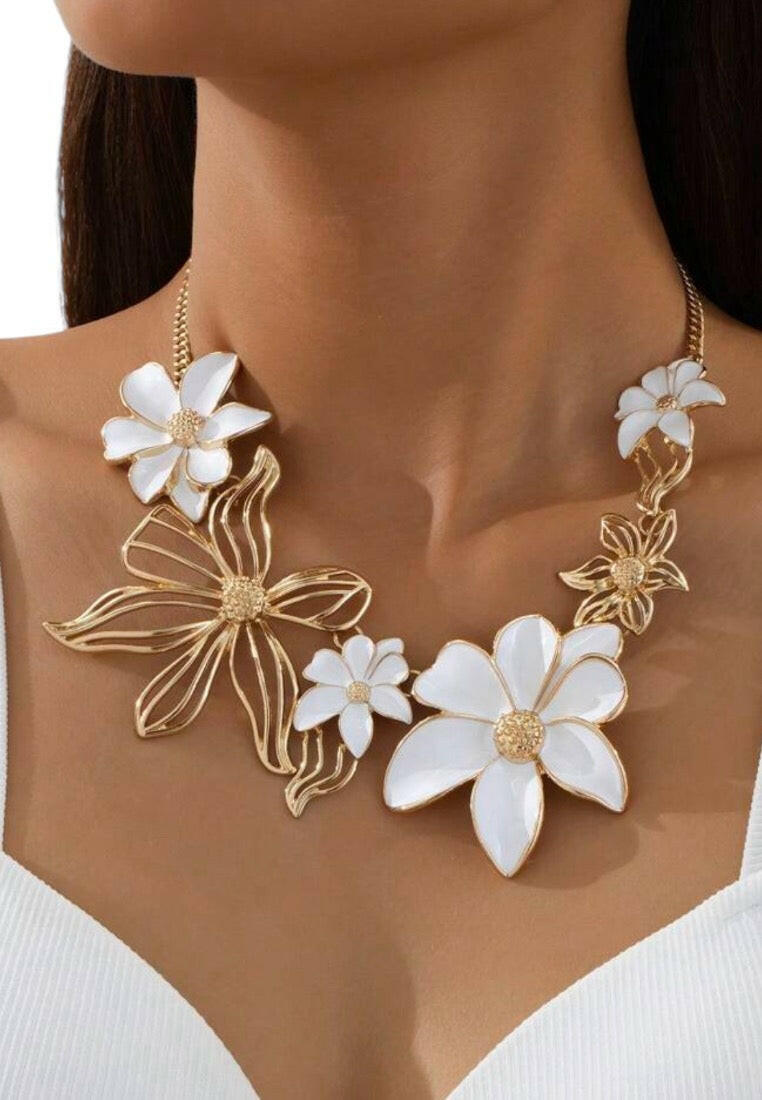 Metal Hollow Flower Drop Necklace
