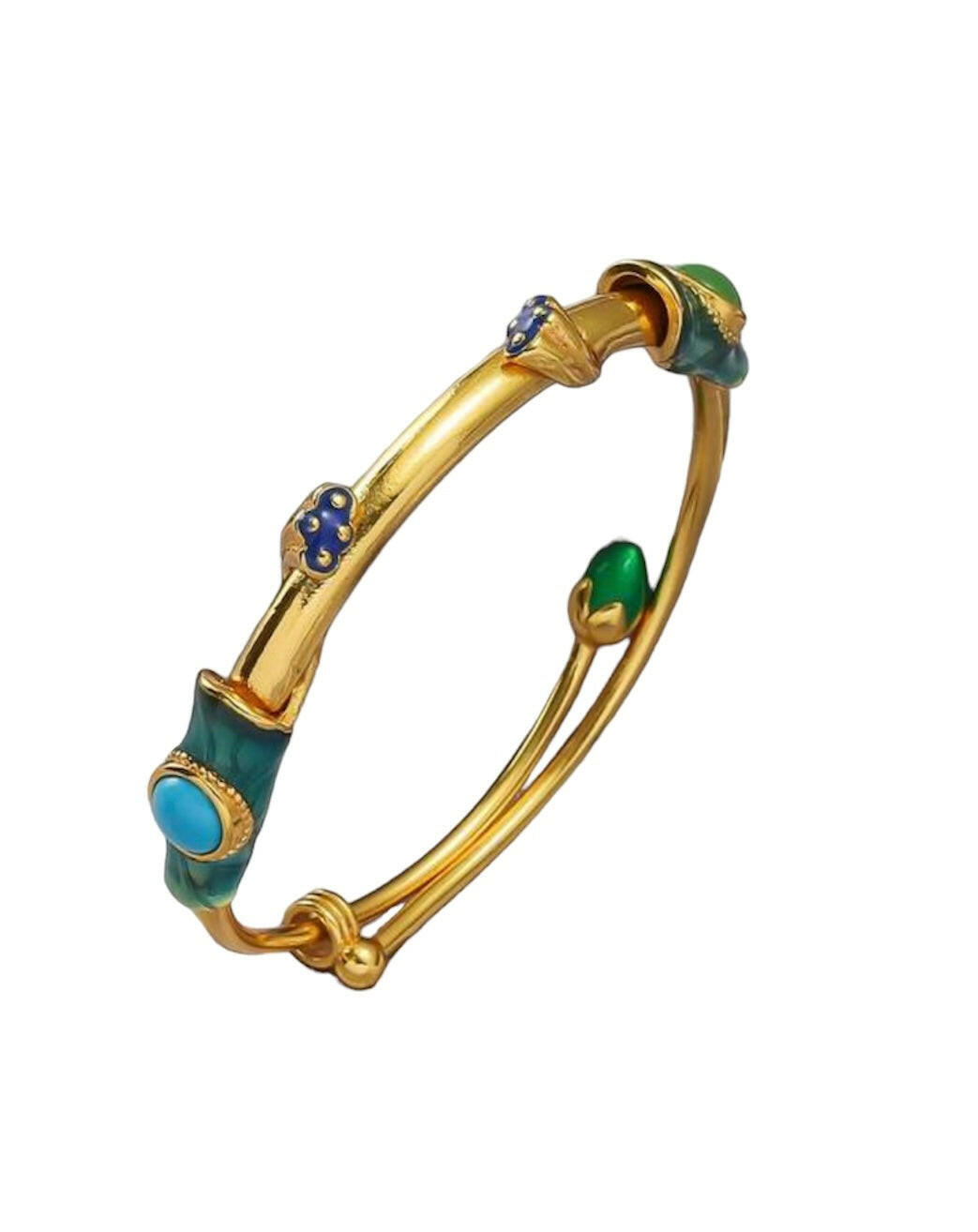 This Adjustable Chinese Style Lotus Seed Enamel Craft Sand Bangle is a finely crafted piece of jewelry. The adjustable bangle features an intricately designed lotus seed and enamel craft sand design, perfect for adding a touch of Chinese style to any outfit. It's the perfect accessory to dress up any look.