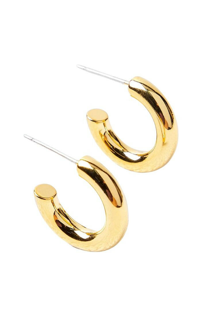 MINIMALIST HOOP EARRINGS