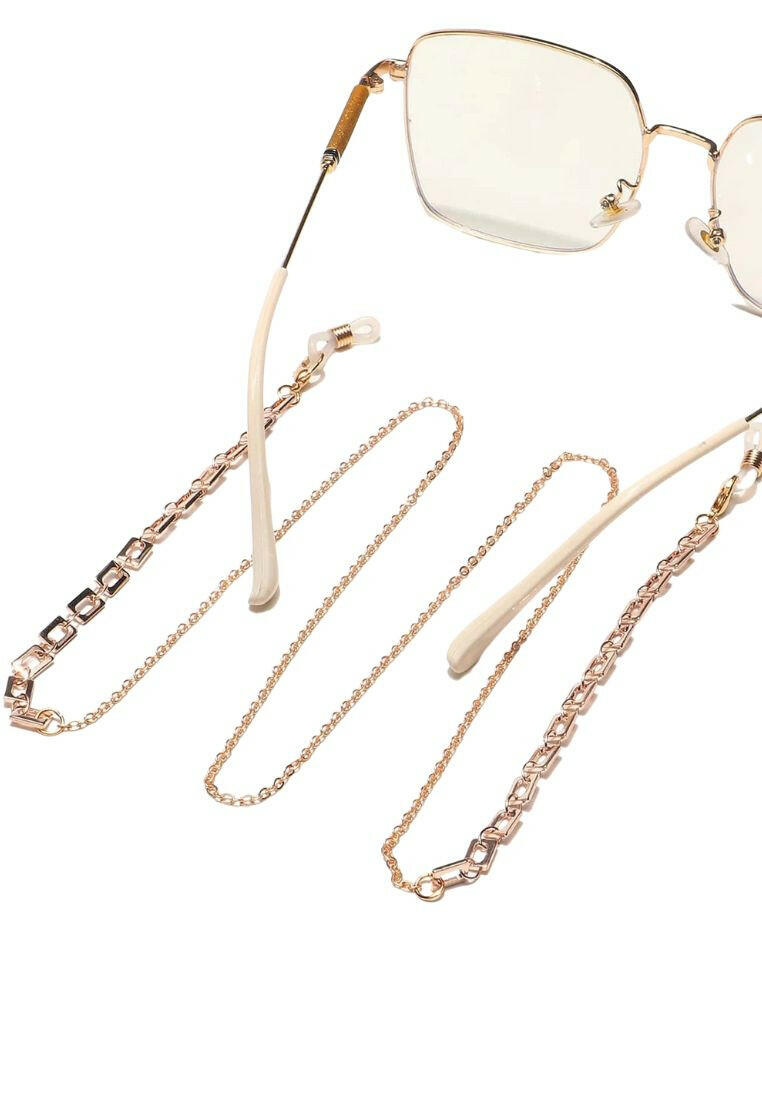Geometric decor glasses chain, a fashionable and functional accessory for keeping your eyewear close.