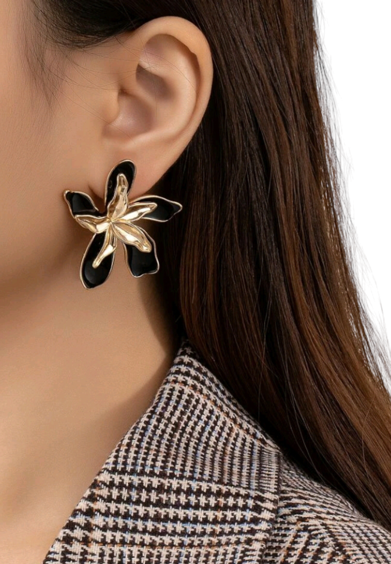 Set of two flower design stud earrings, each featuring intricate petal and floral motifs. These earrings offer versatile and elegant options to complement your style.