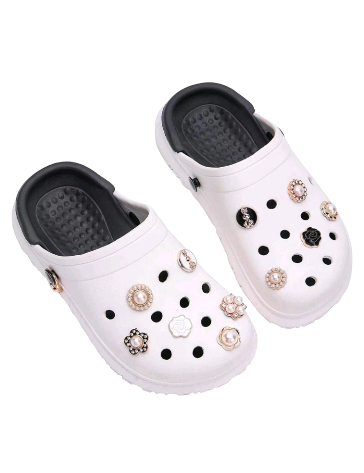 A set of eleven shoe decorations featuring metal and faux pearl designs, perfect for adding an elegant touch to footwear.