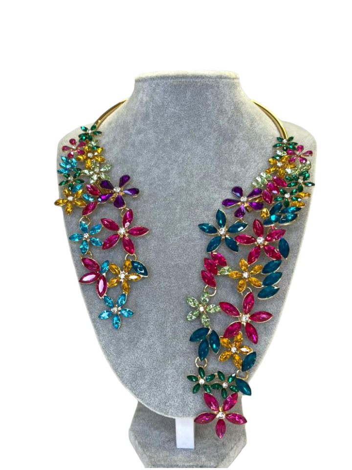 Rhinestone Flower Decor Necklace