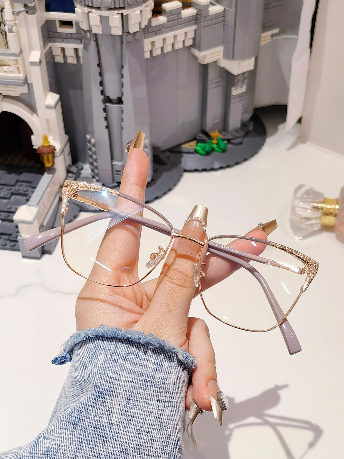 Keep your eyes protected with these Cat Eye Anti-Blue Light Eyeglasses. With blue light filtering technology, these stylish eyeglasses help prevent long-term eye fatigue and reduce digital strain. They also offer UV400 protection for clear vision and maximum comfort.