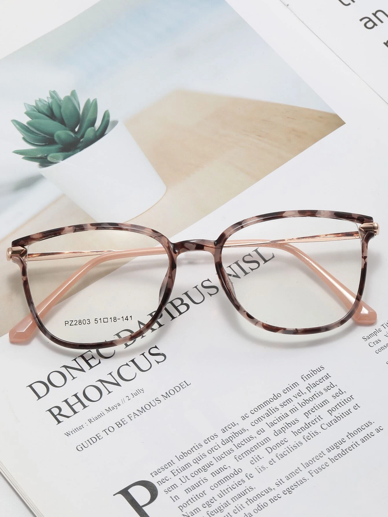 Our Tortoiseshell Frame Anti-blue Light Eyeglasses offer superior protection from harmful blue-light emissions from digital screens. The stylish frames feature anti-reflective, anti-glare lenses that reduce eye fatigue and strain. Enjoy enhanced visual clarity and comfort with our reliable eyeglasses