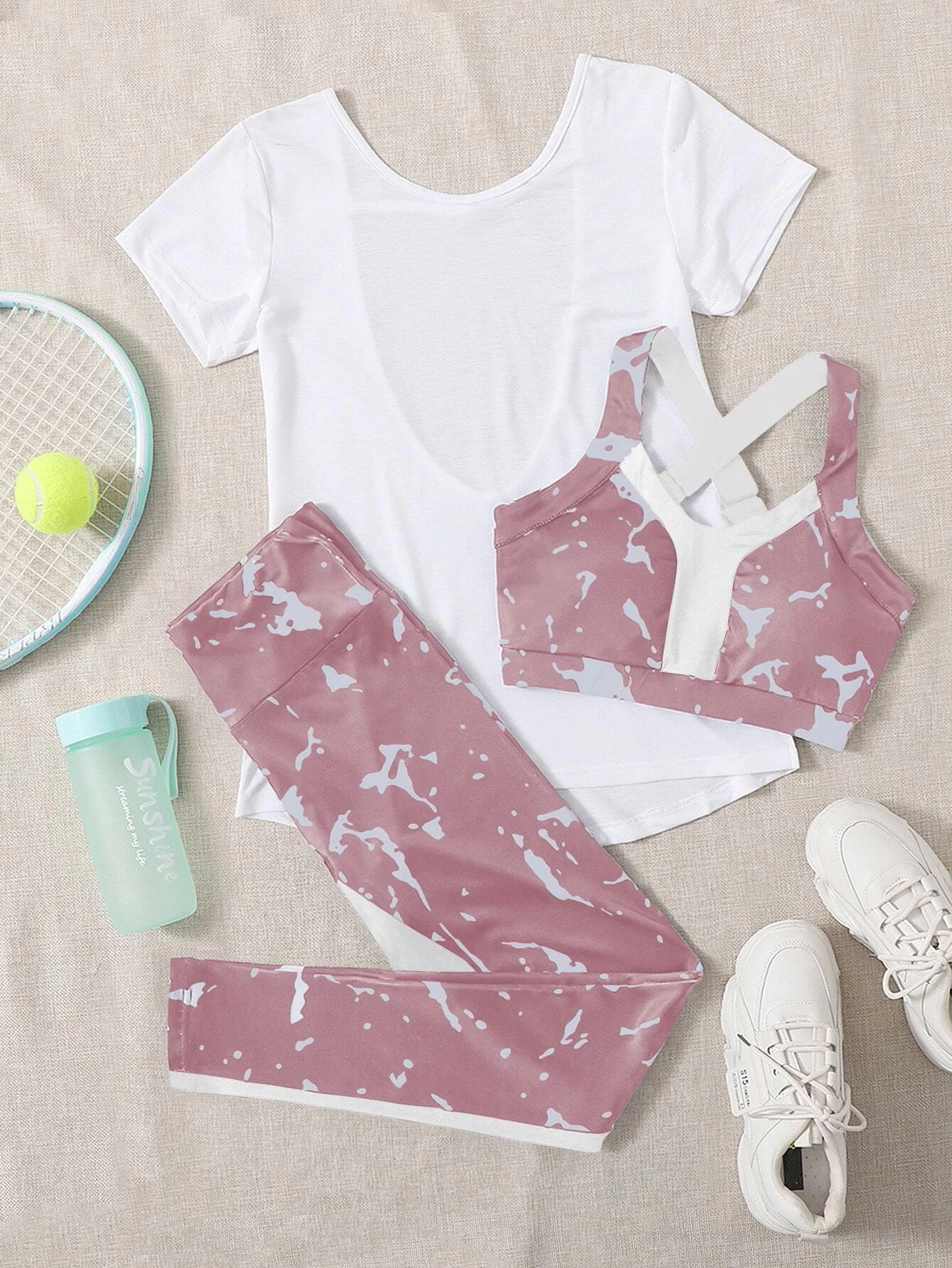 3pack Graphic Print Sports Bra & Leggings & Tee