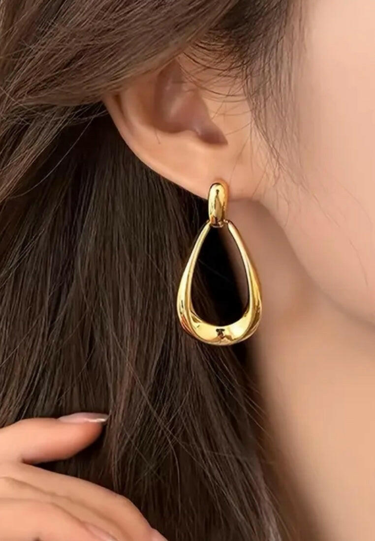 Elegant Vintage Drop Earrings