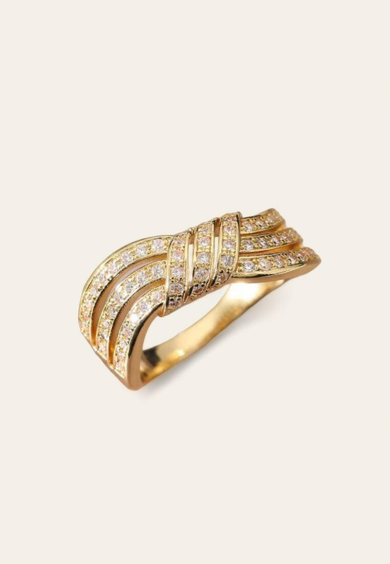 Crystal & Cubic ZirconiaDesign Ring