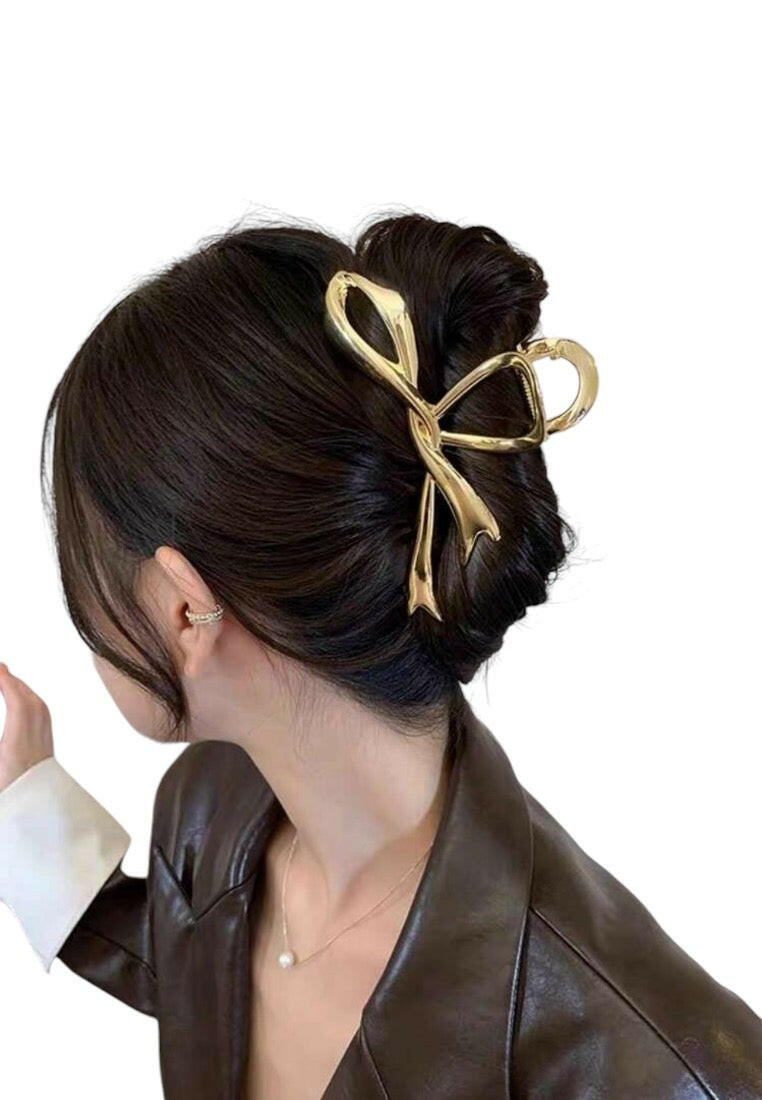 Metal Hair Claw With Bowknot Design