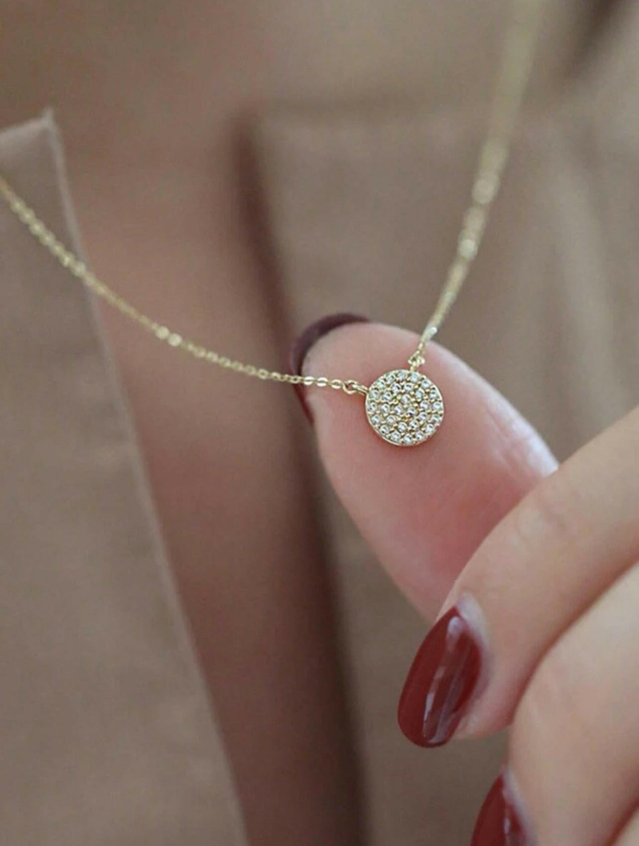 S925 Silver Inlaid Full Diamond Circle Pendant Clavicle Chain Silver Necklace