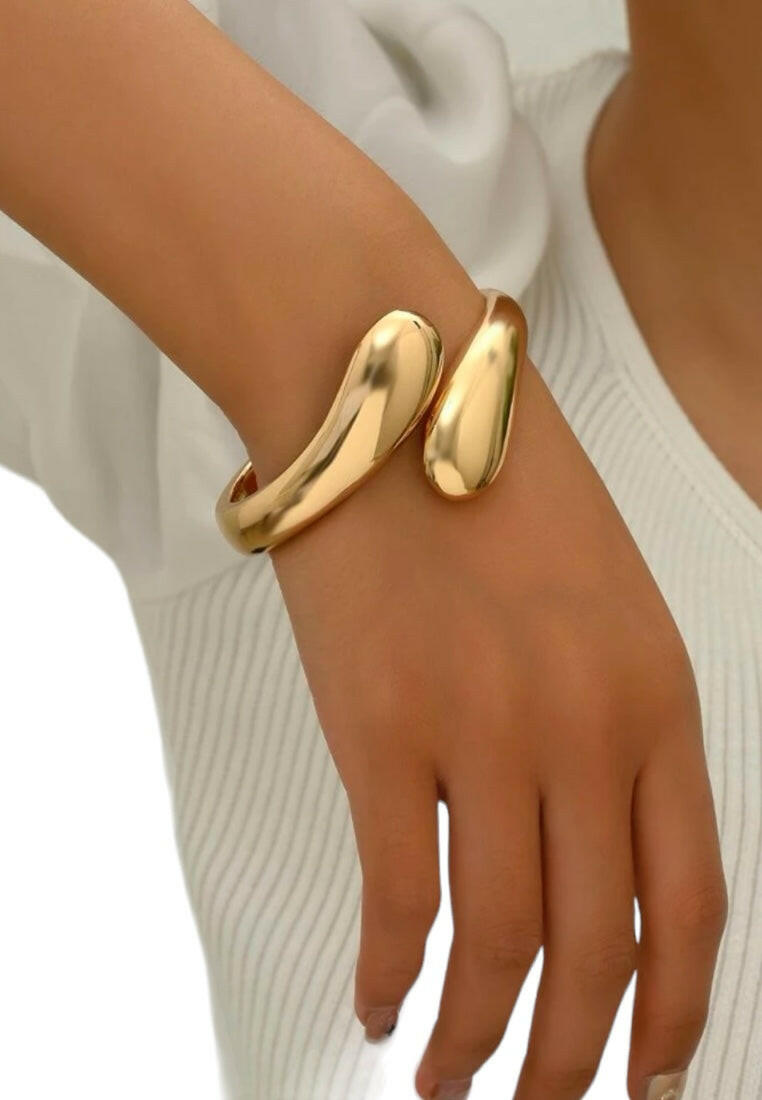 Water-drop-shaped Zinc Alloy Bracelet