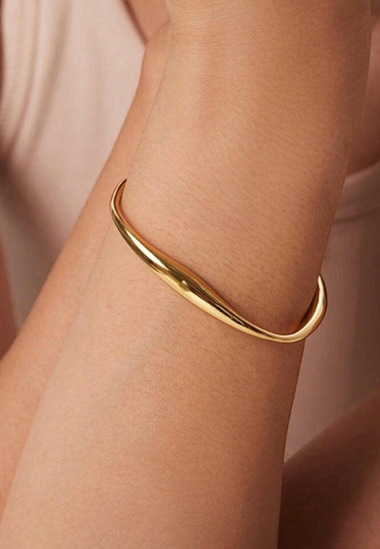 Stainless Steel Gold-Plated Geometric Bangle