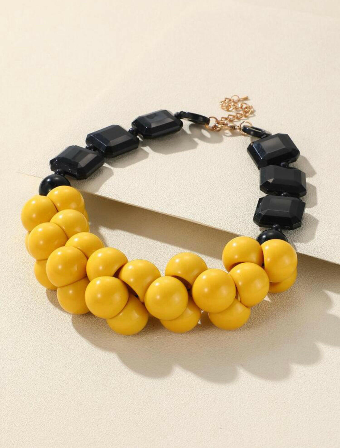 Enhance your collection with this beautiful Bead Decor Necklace! Crafted with high quality crystals and pearls, its intricate design adds the perfect touch of elegance to any outfit. Its lightweight, adjustable chain makes it easy to wear for any occasion.