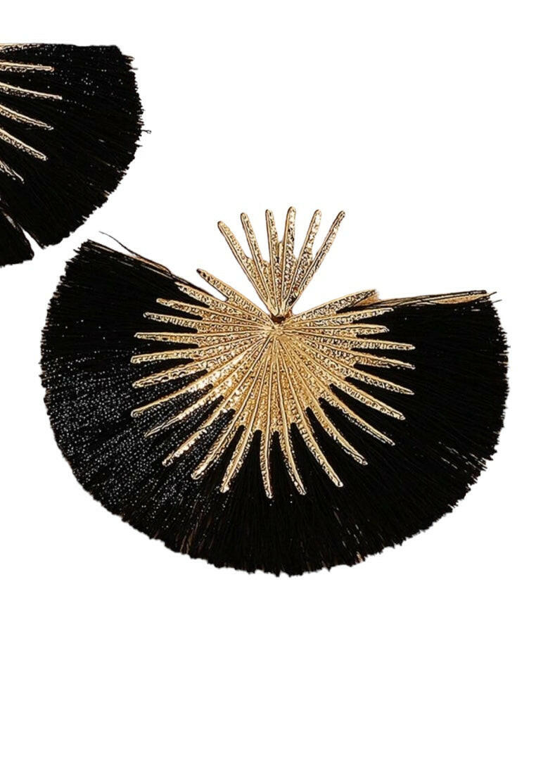 Minimalist Heart & Fan-shaped Tassel Dangle Earrings