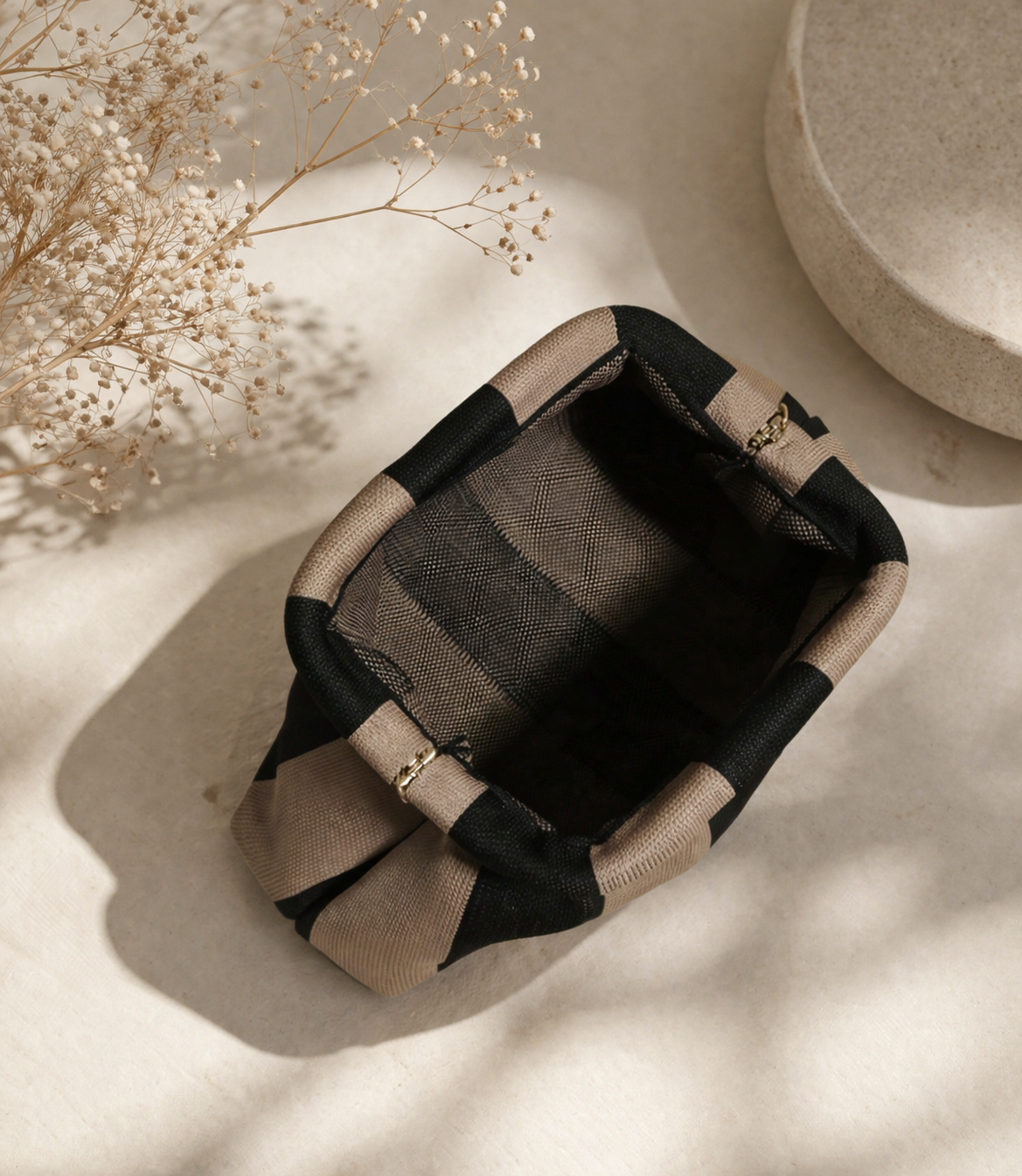 Minimalist Stripe Handheld Clutch