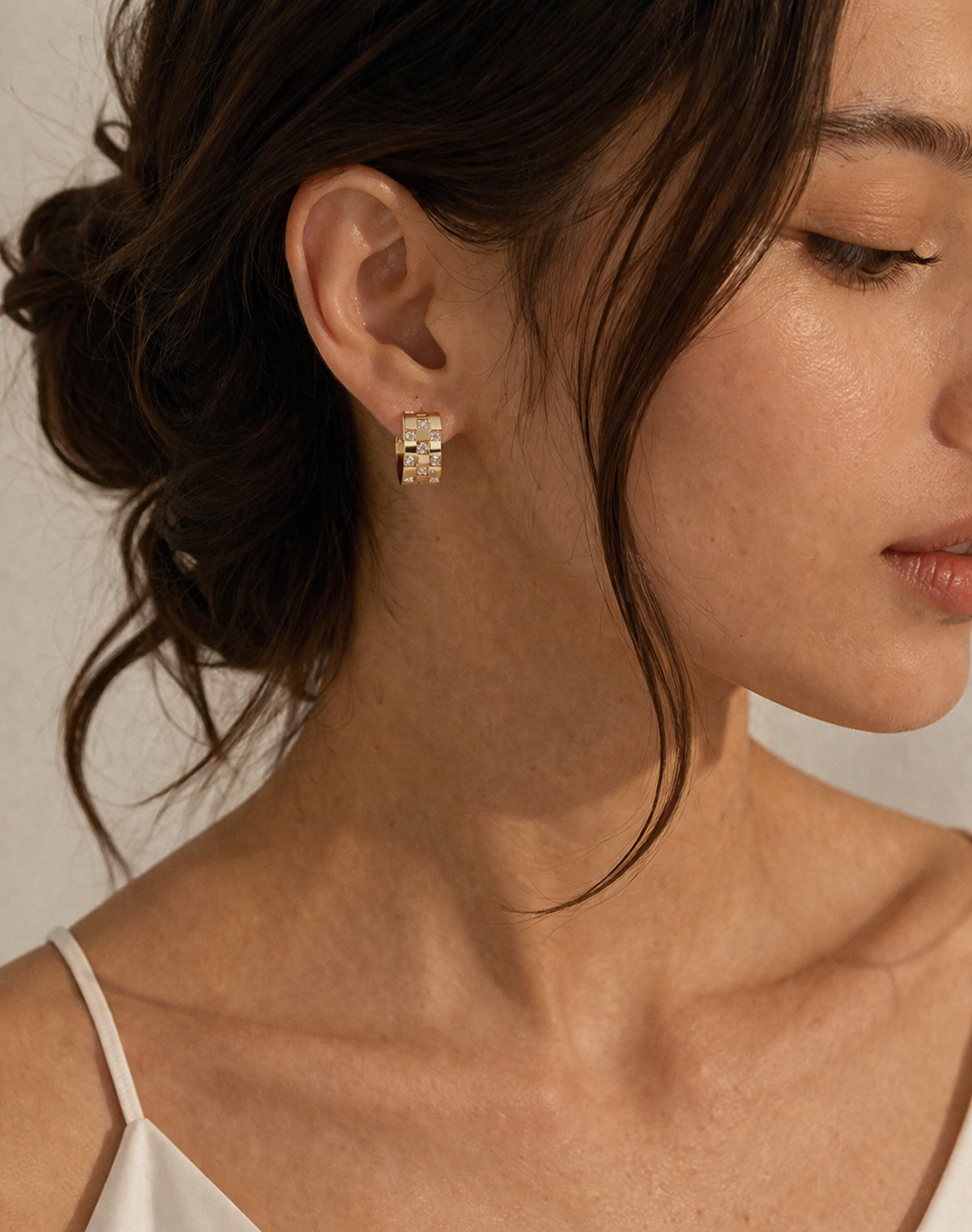 Estilo Grid Glow Earrings