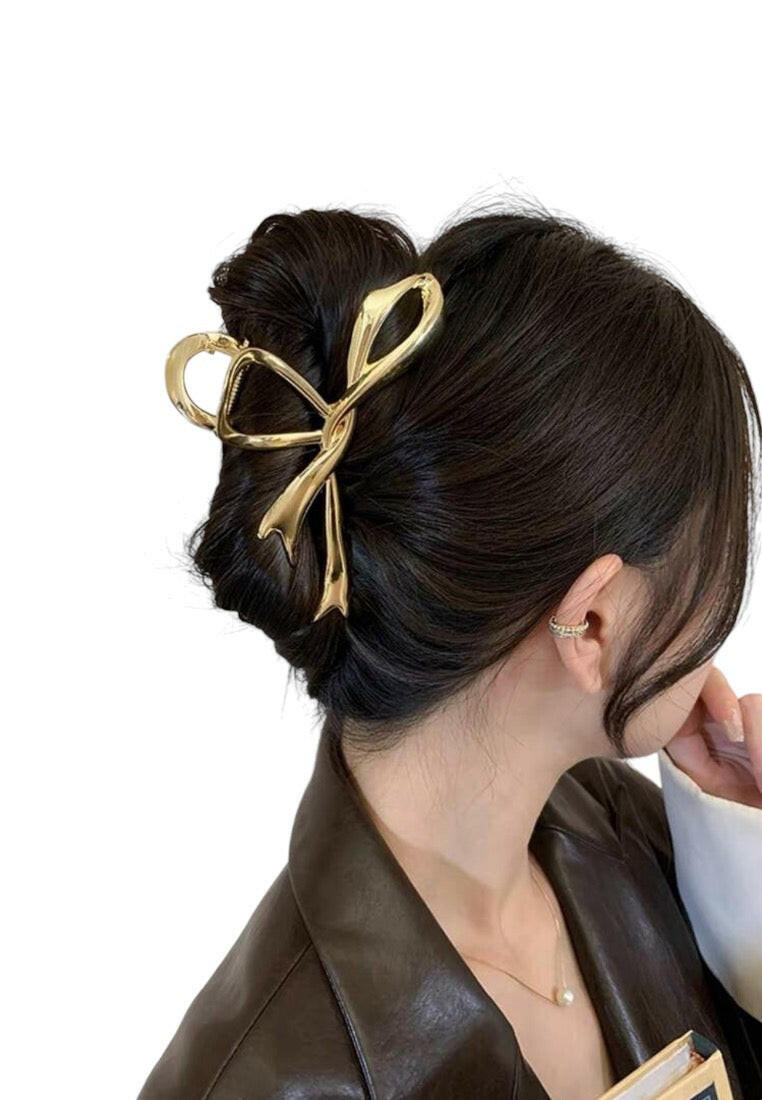 Metal Hair Claw With Bowknot Design