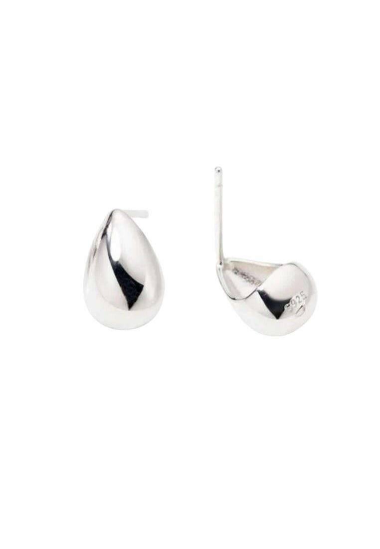 925 Sterling Silver Tiny Water Droplet Earrings
