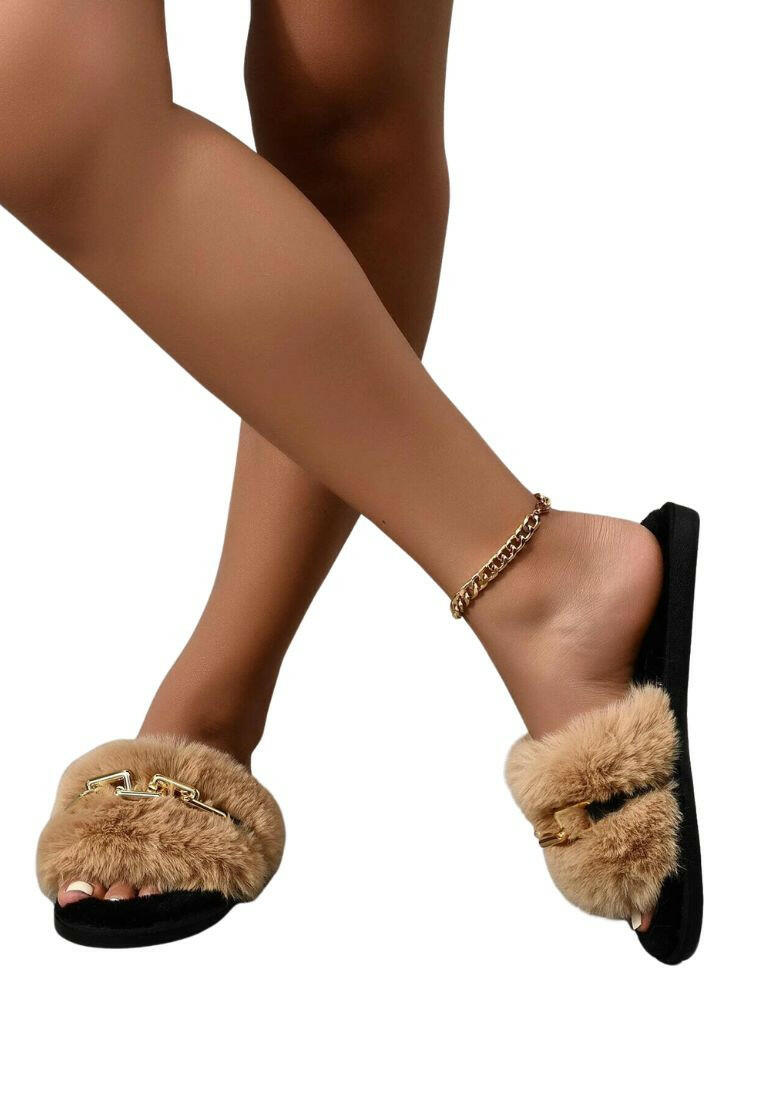 Open-toe fluffy bedroom slippers adorned with delicate chain decorations, offering comfort and style. These slippers feature a soft and plush texture, keeping your feet cozy, while the chain embellishments add a touch of refinement, making them perfect for indoor relaxation with a hint of sophistication.