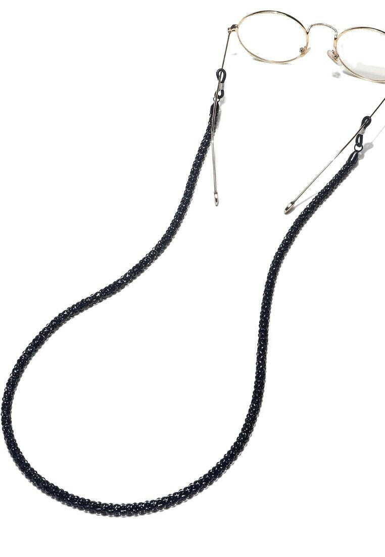 Metal glasses chain, a sleek and durable accessory designed to keep your eyewear secure while adding a touch of modern style to your look.