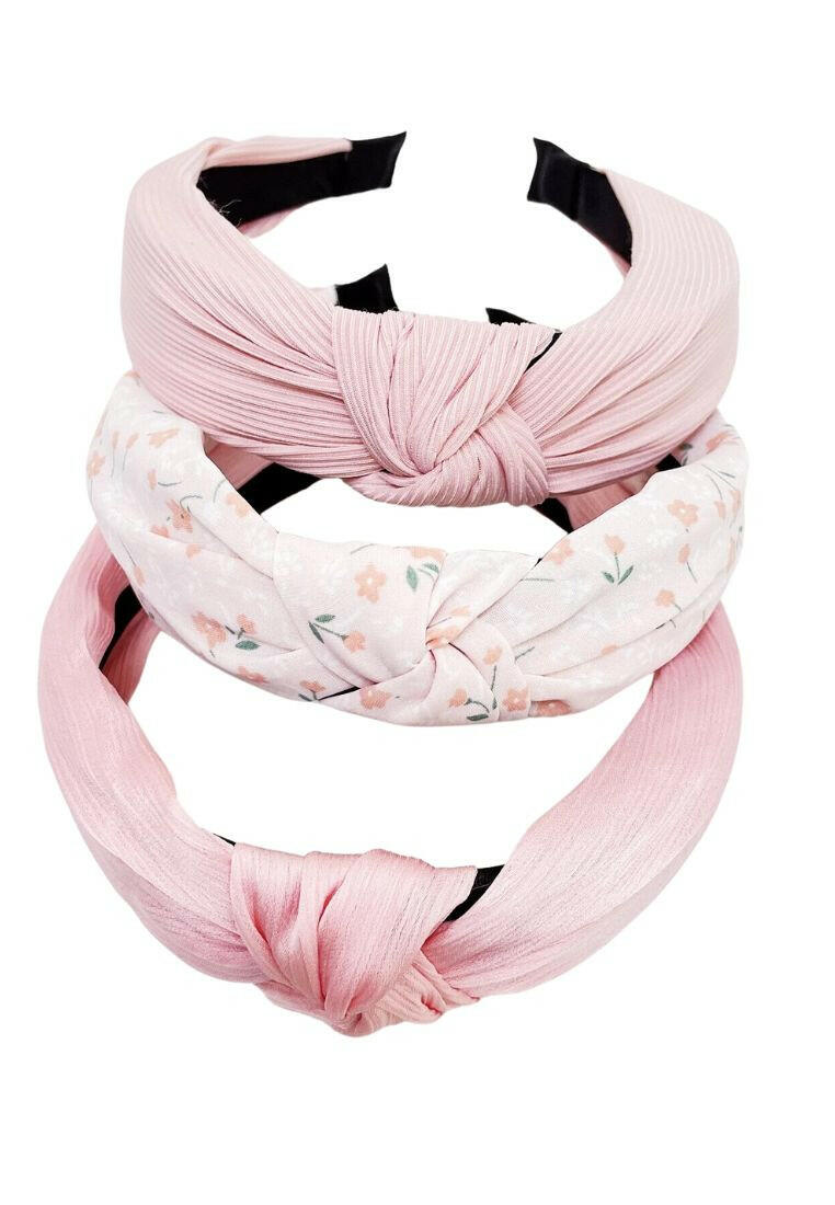 A set of three headbands adorned with knot decor and floral print patterns, adding a touch of floral elegance to your hair accessories.