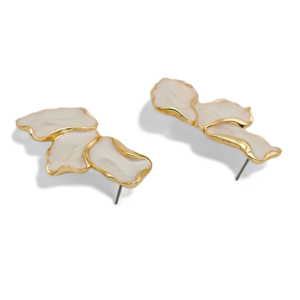 Vintage Flower Design Stud Earrings