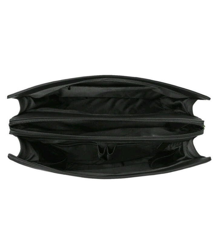 A black minimalist tote bag with a spacious interior, designed for maximum functionality. This sleek and versatile bag combines style and practicality, making it an ideal accessory for carrying your essentials with understated elegance.