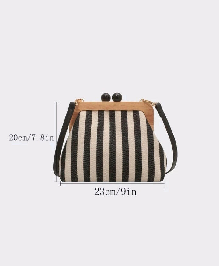 This Clutch Purse Crossbody Bag is a great accessory for any outfit. It's small in size, yet big in style and features a sleek and modern design. Its adjustable strap allows for easy carrying, while the secure zipper closure ensures your items stay safe. With its versatile design, this bag is perfect for any occasion.