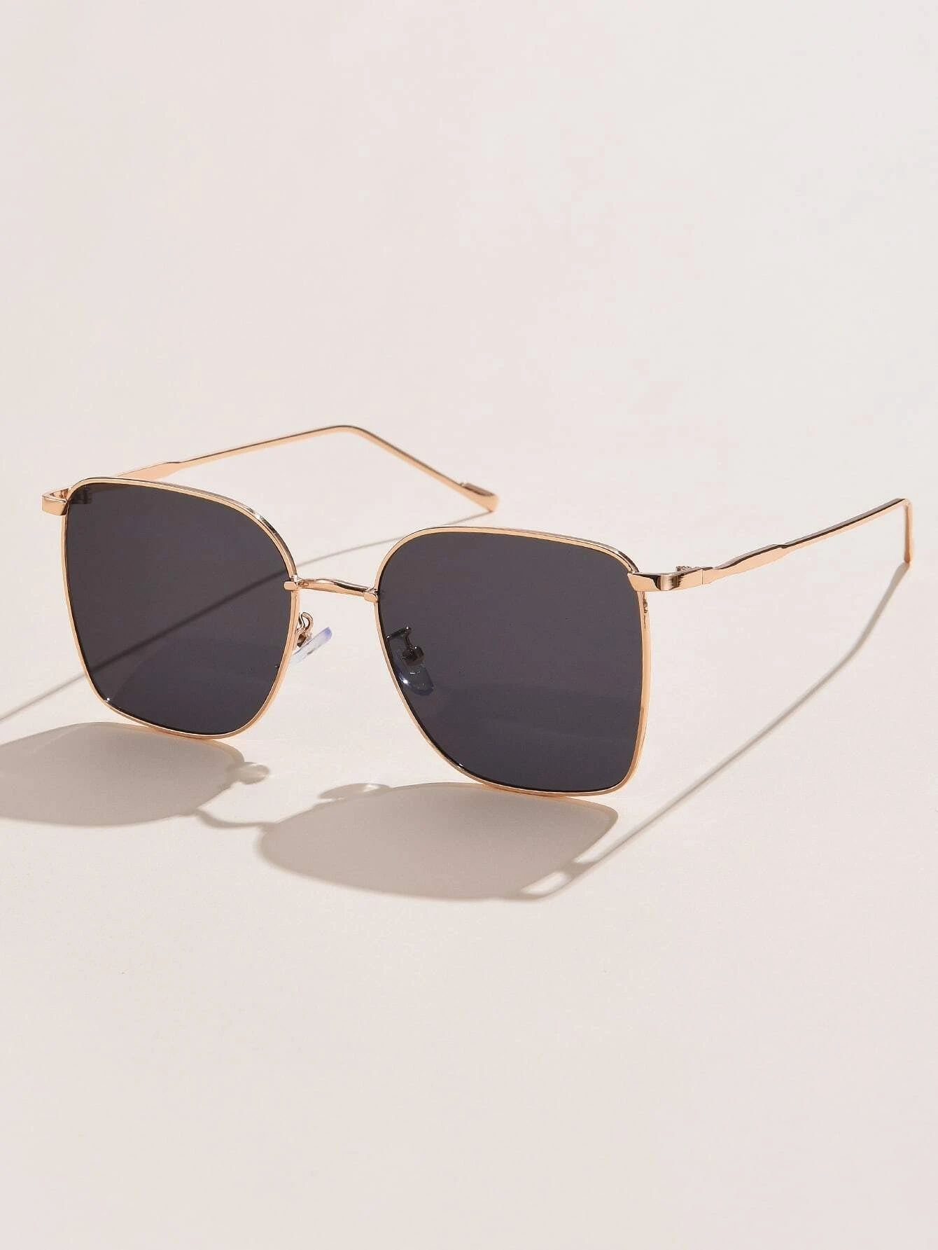 Metal Square Frame Sunglasses with a modern and sophisticated design. These sunglasses feature square frames crafted from metal, combining contemporary style with durable construction for sun protection and fashion.
