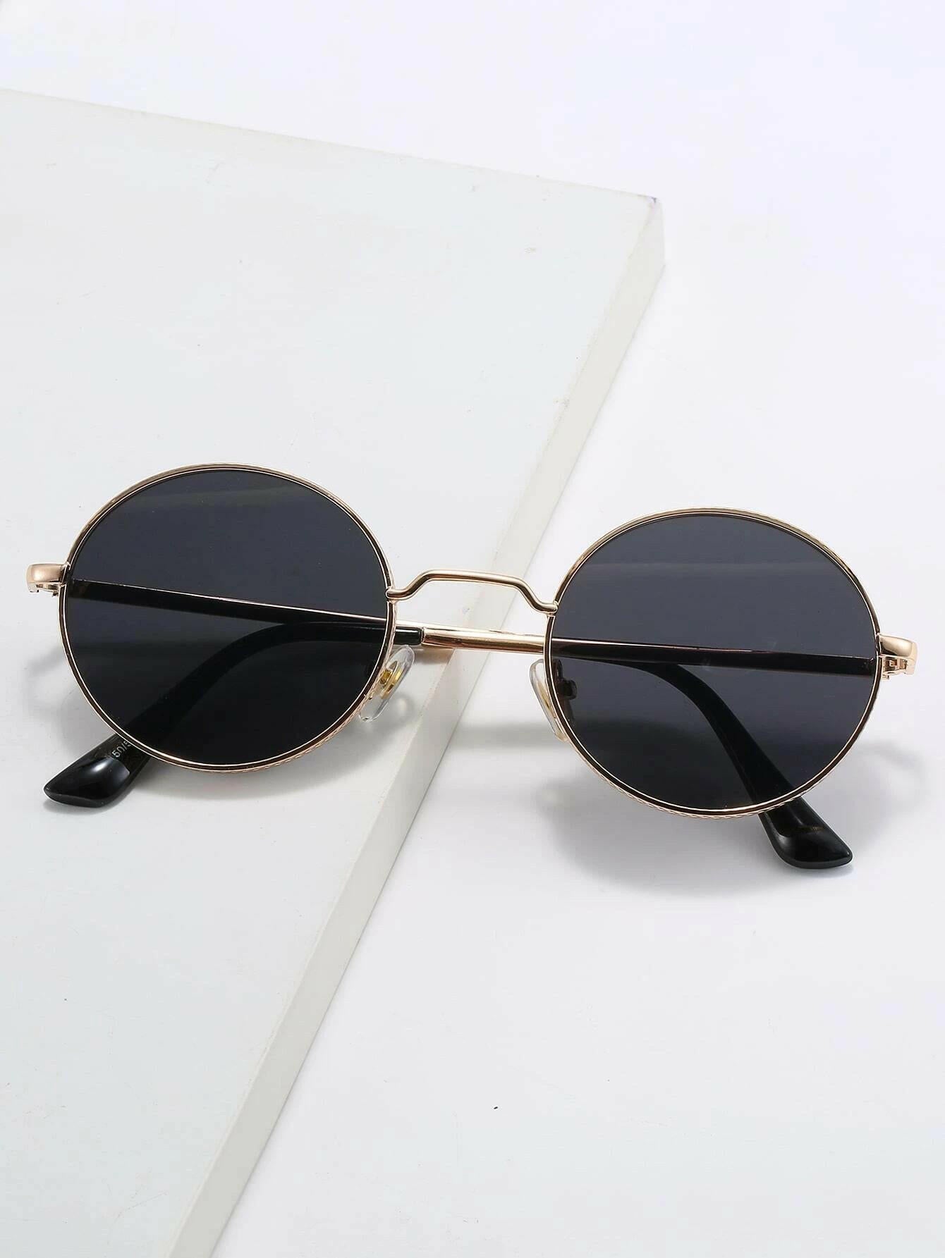 Metal Frame Sunglasses with a sleek and durable design. These sunglasses feature frames made from metal material, offering a blend of style and resilience for sun protection and fashion.