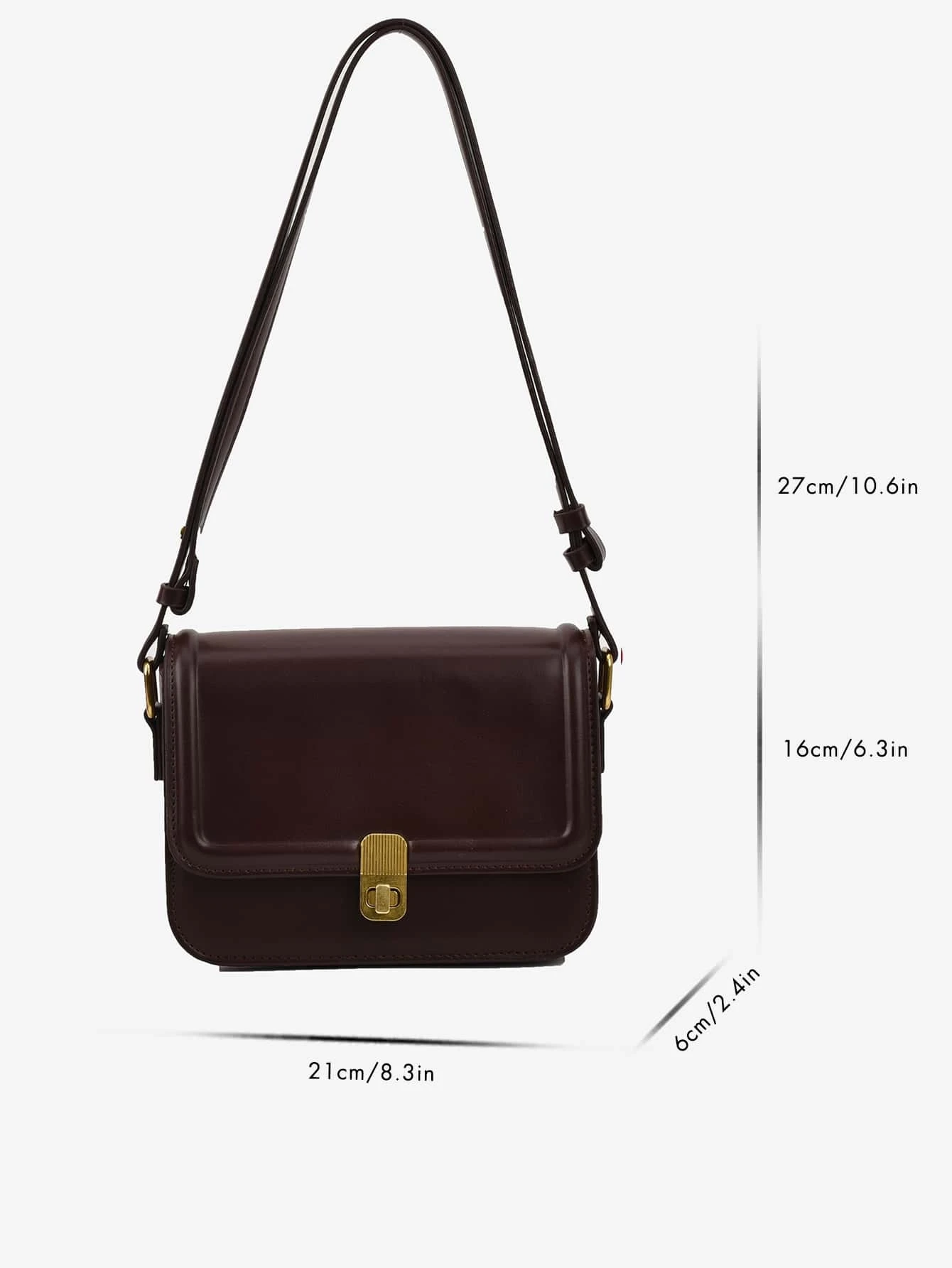 Square bag with twist lock flap closure. This accessory offers a chic and stylish way to carry your essentials, featuring a secure twist lock that enhances its functionality.