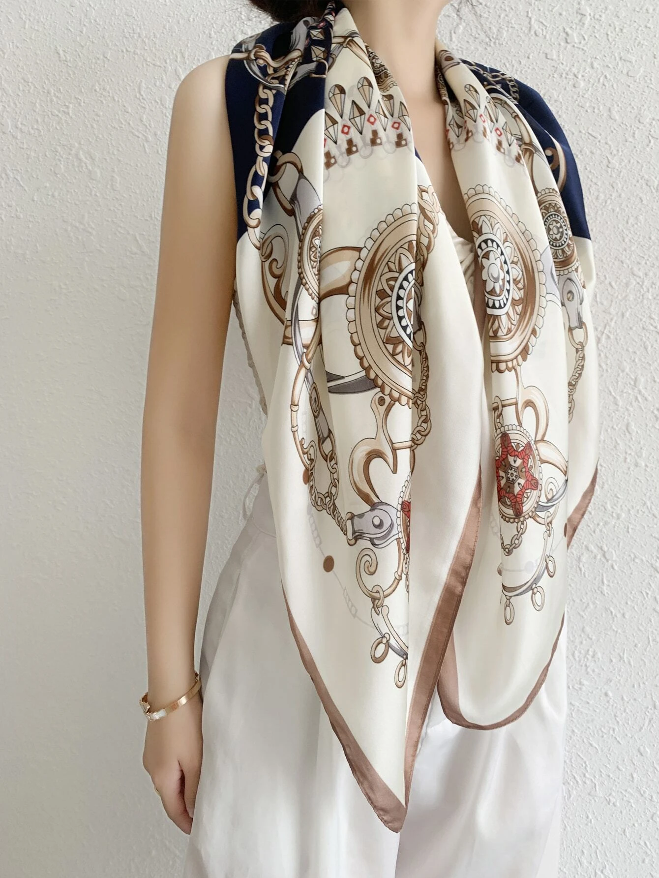Chain sales print scarf