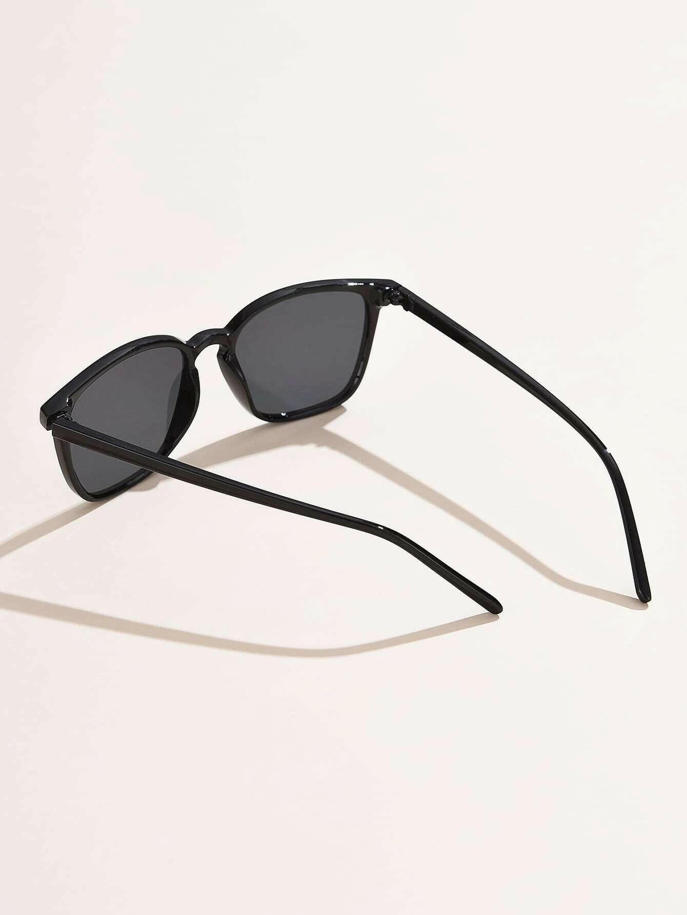 Square Frame Sunglasses with a modern and versatile design. These sunglasses feature square-shaped frames, offering a stylish and on-trend option for sun protection and fashion.